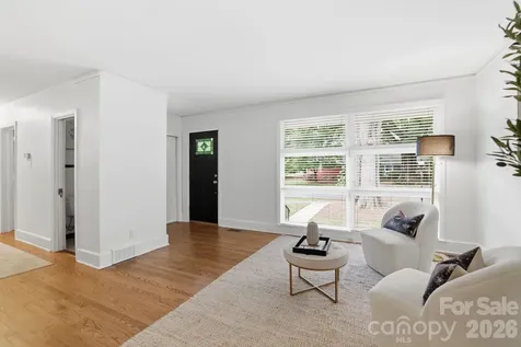 4500 Woodlark Lane Charlotte NC 28211