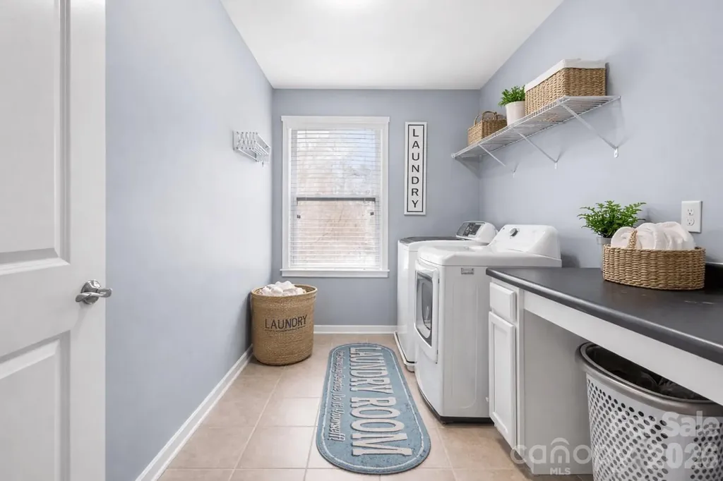 1007 Pine Bark Place Matthews NC 28104