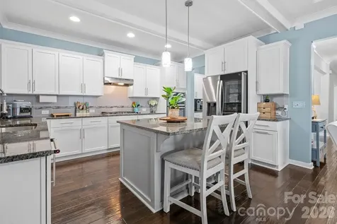 1007 Pine Bark Place Matthews NC 28104