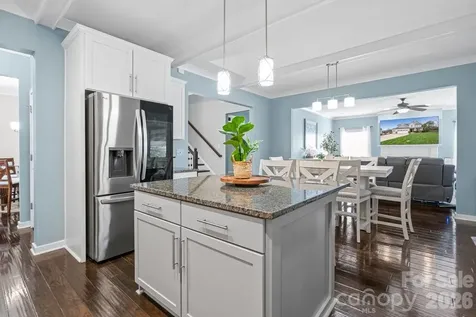 1007 Pine Bark Place Matthews NC 28104