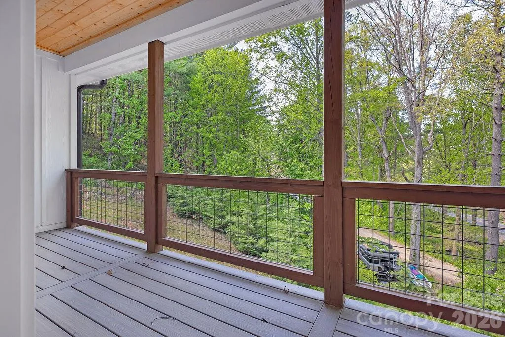 404 High Ridge Drive Mills River NC 28759