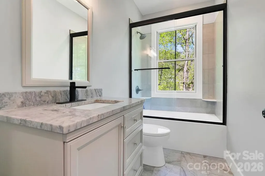 404 High Ridge Drive Mills River NC 28759