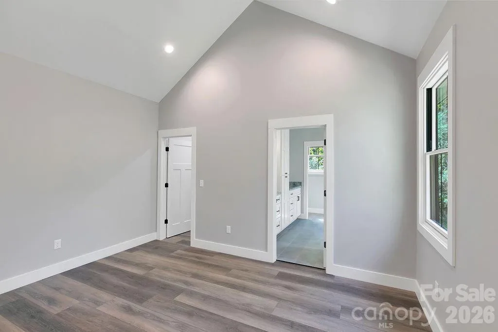 404 High Ridge Drive Mills River NC 28759