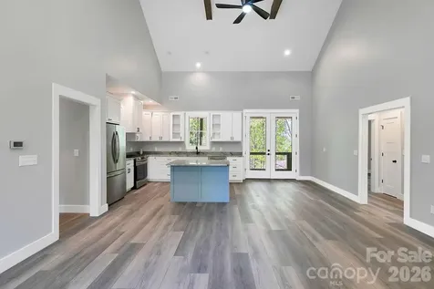 404 High Ridge Drive Mills River NC 28759