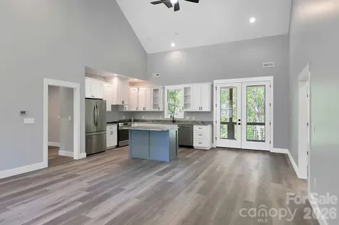 404 High Ridge Drive Mills River NC 28759