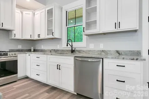404 High Ridge Drive Mills River NC 28759