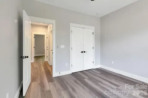 404 High Ridge Drive Mills River NC 28759