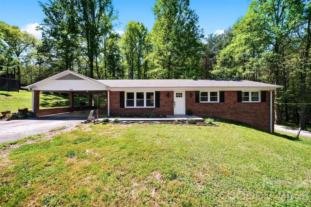 3441 Spencer Heights Place Lenoir NC 28645