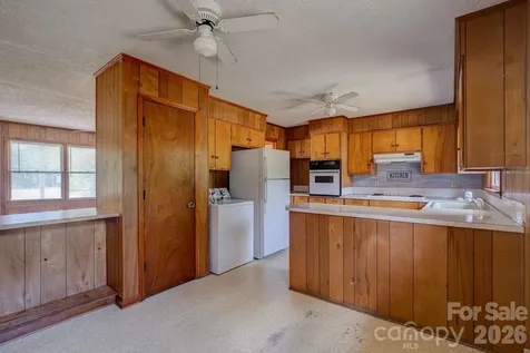 22271 Hwy 151 Highway McBee SC 29101
