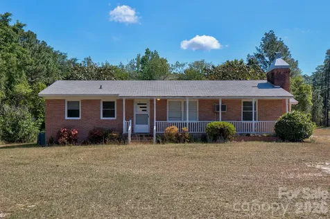 22271 Hwy 151 Highway McBee SC 29101
