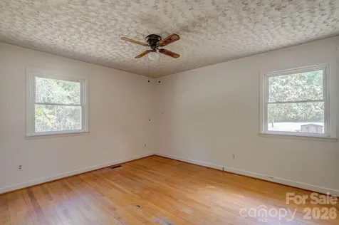 22271 Hwy 151 Highway McBee SC 29101