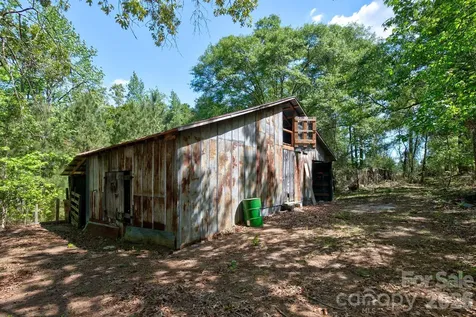 22271 Hwy 151 Highway McBee SC 29101