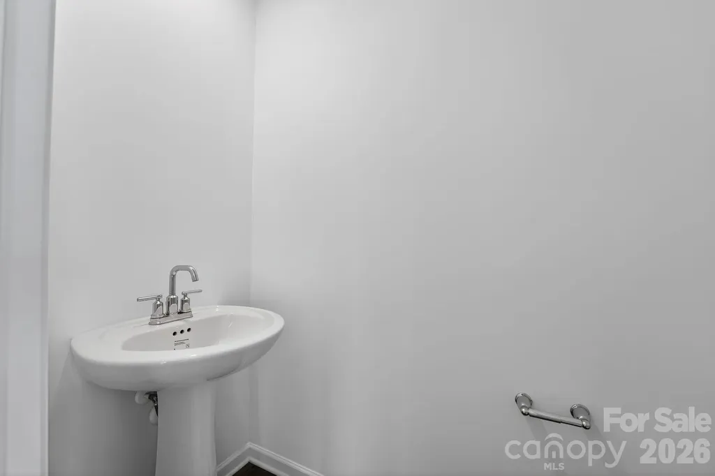 1606 Highacre Place Bessemer City NC 28016