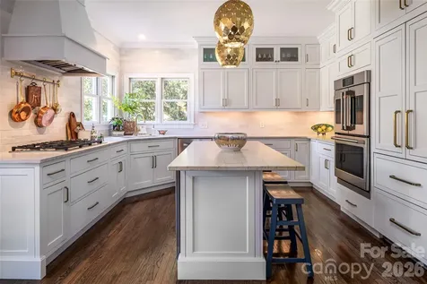 38 Pine Acre Boulevard Asheville NC 28804