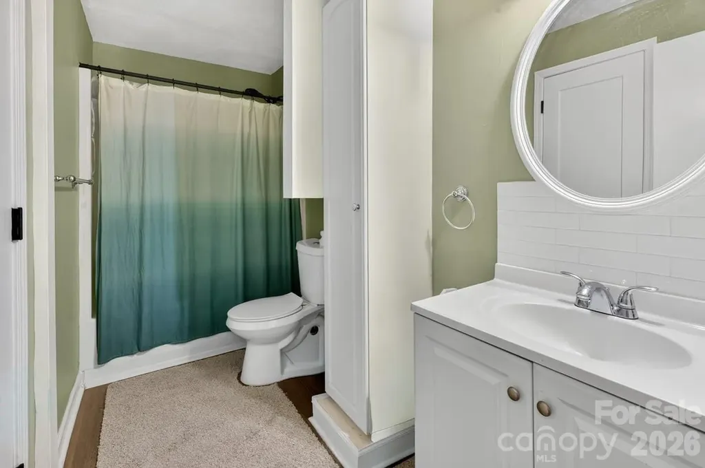 7811 Heatherdale Court Charlotte NC 28212