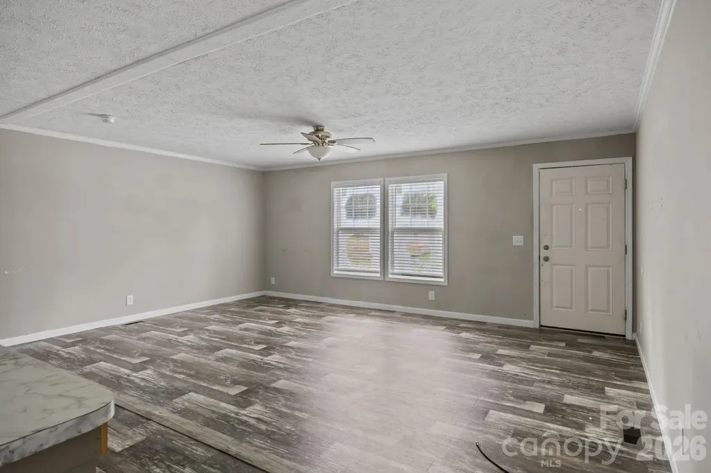 188 Low Lane Statesville NC 28677