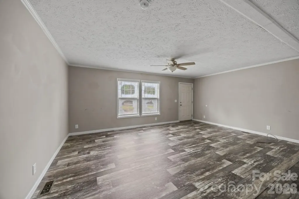188 Low Lane Statesville NC 28677