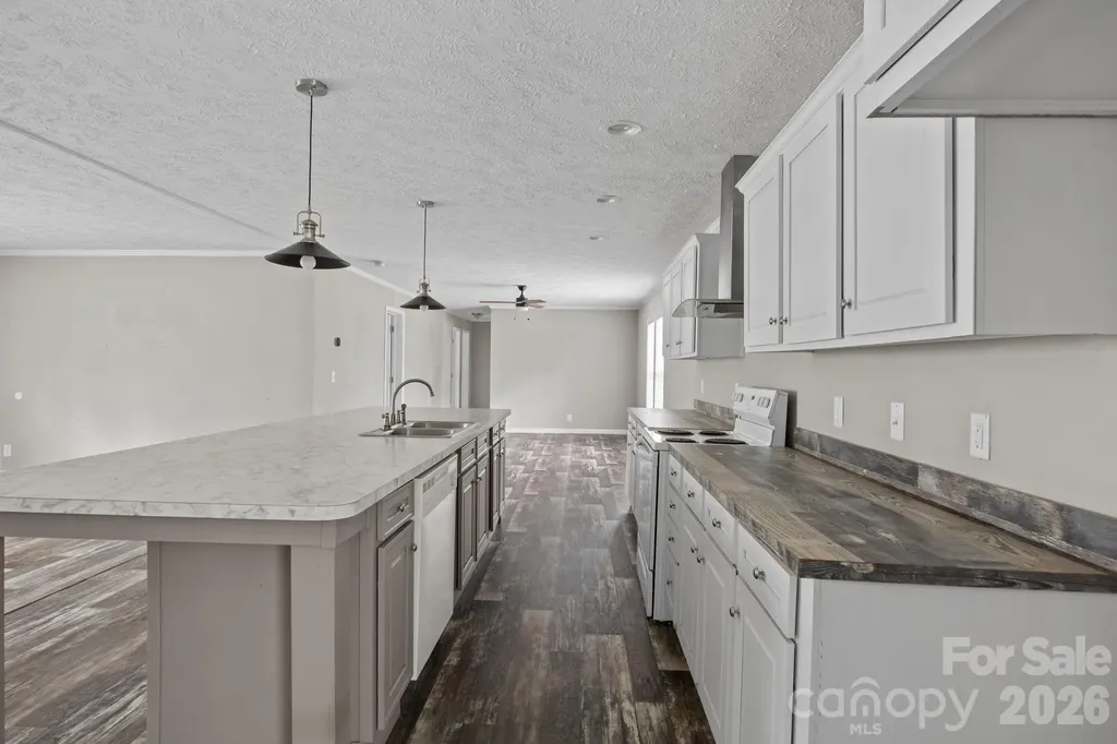 188 Low Lane Statesville NC 28677