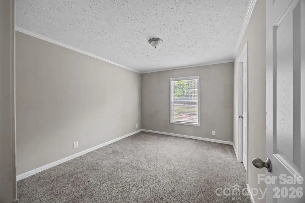 188 Low Lane Statesville NC 28677