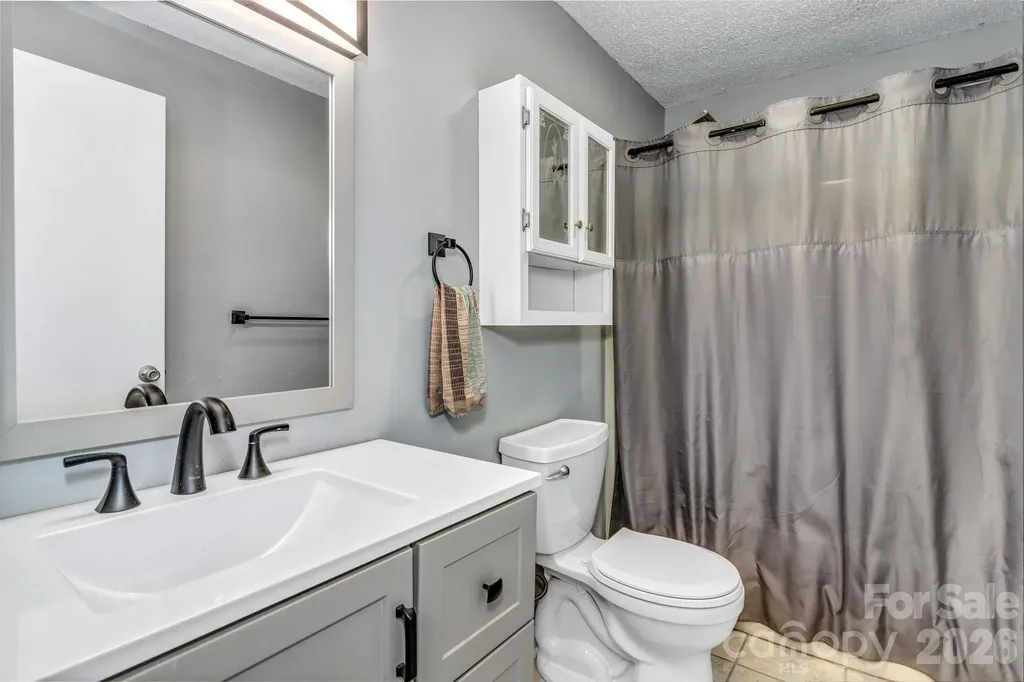 13 Spring Lake Drive Fletcher NC 28732