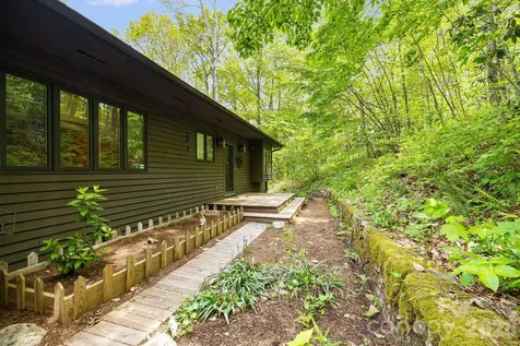 24 Smokey Road Asheville NC 28803