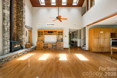24 Smokey Road Asheville NC 28803