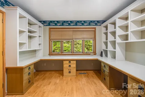 24 Smokey Road Asheville NC 28803