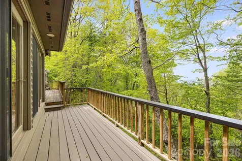 24 Smokey Road Asheville NC 28803