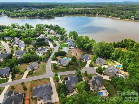 3012 Applewood Point Lane Belmont NC 28012