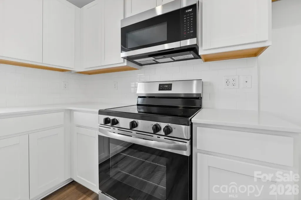 1602 Highacre Place Bessemer City NC 28016