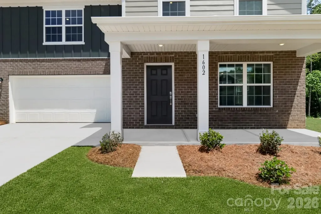 1602 Highacre Place Bessemer City NC 28016
