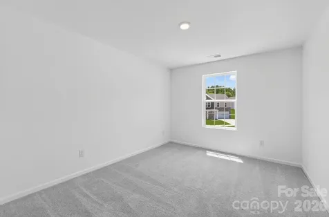 1602 Highacre Place Bessemer City NC 28016