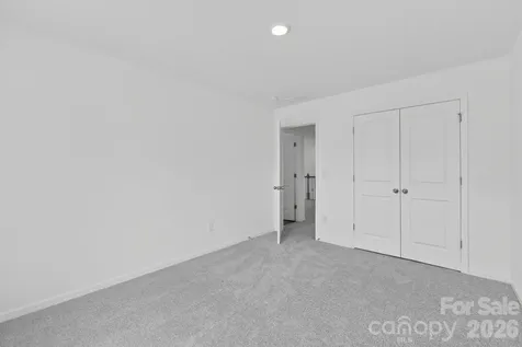 1602 Highacre Place Bessemer City NC 28016