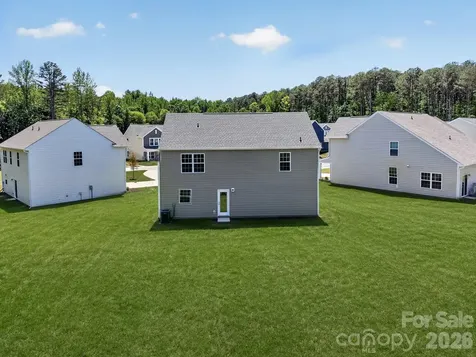 1602 Highacre Place Bessemer City NC 28016
