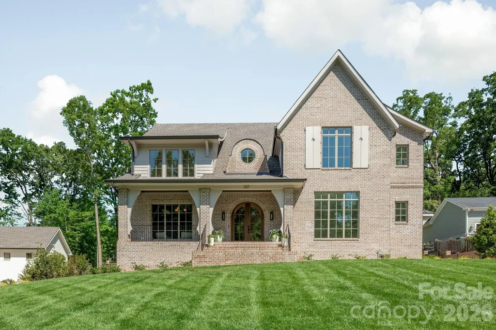 227 Hargett Court Charlotte NC 28211