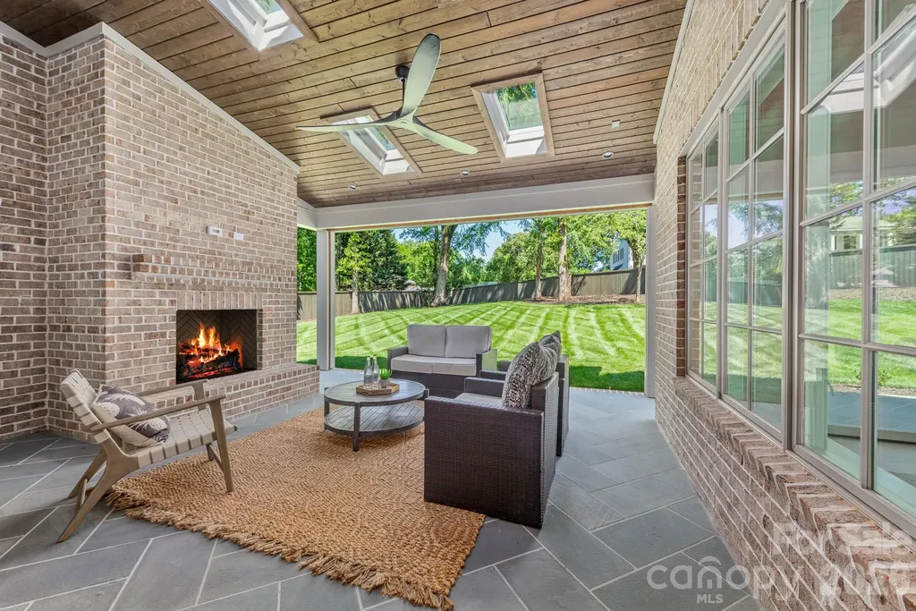 227 Hargett Court Charlotte NC 28211
