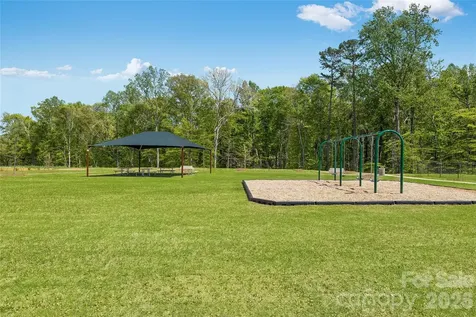1633 Cottage Creek Drive Bessemer City NC 28016
