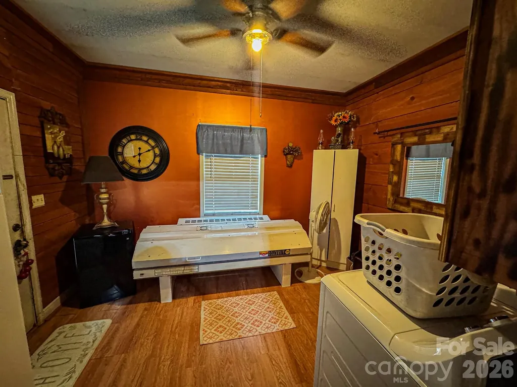 416 E Washington Avenue Bessemer City NC 28016