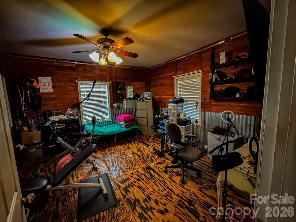 416 E Washington Avenue Bessemer City NC 28016
