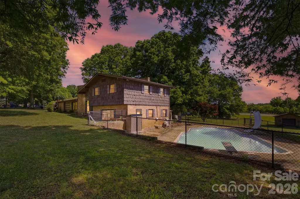 3634 Brookwood Drive Maiden NC 28650