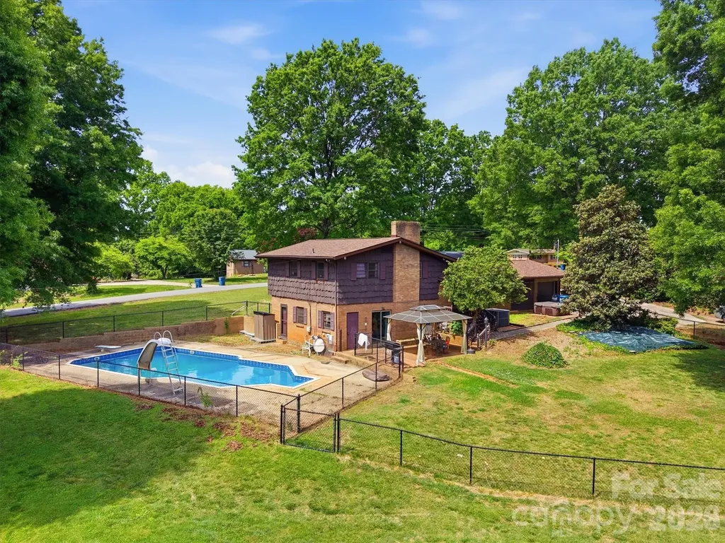 3634 Brookwood Drive Maiden NC 28650