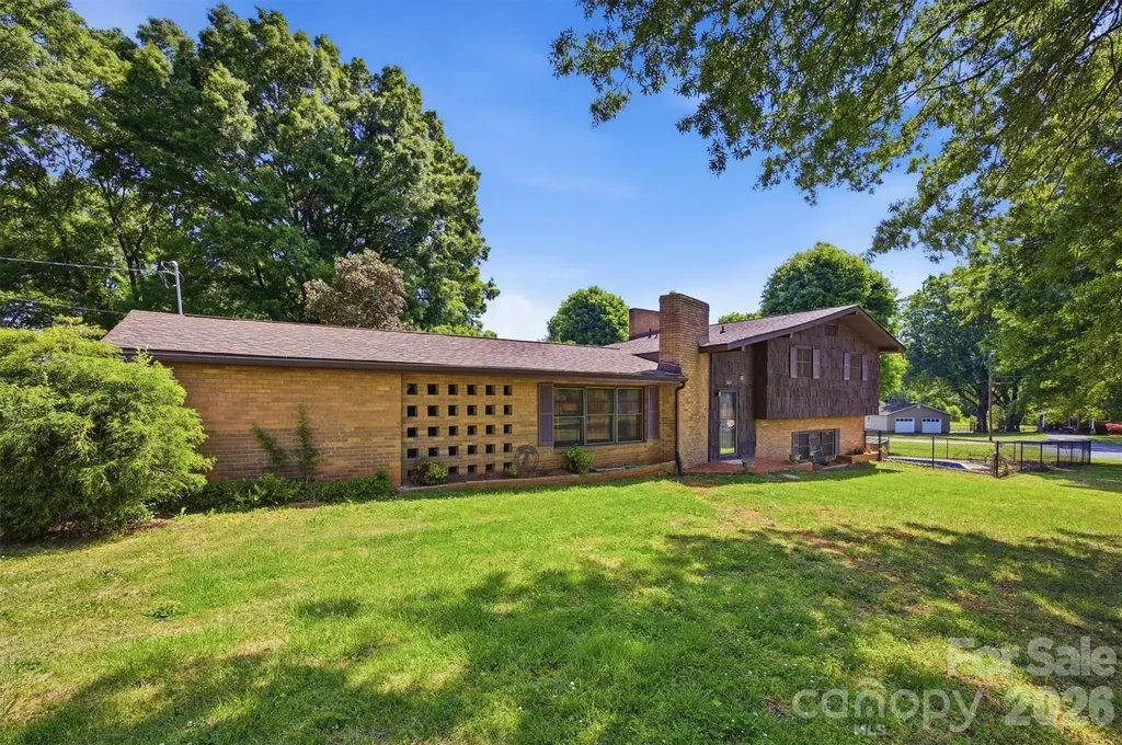 3634 Brookwood Drive Maiden NC 28650