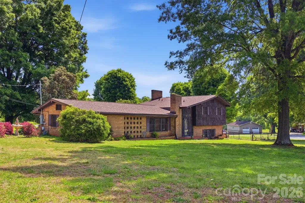 3634 Brookwood Drive Maiden NC 28650