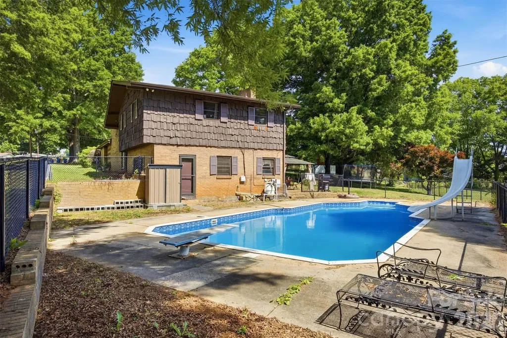 3634 Brookwood Drive Maiden NC 28650