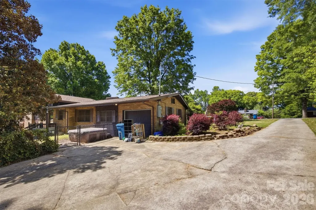 3634 Brookwood Drive Maiden NC 28650