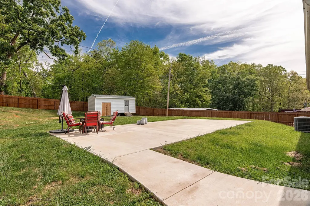 445 Old Caroleen Road Forest City NC 28043