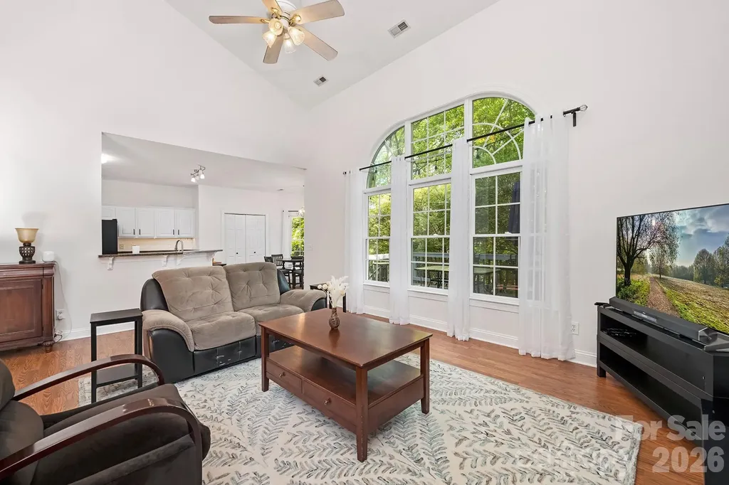 8908 Leinster Drive Charlotte NC 28277