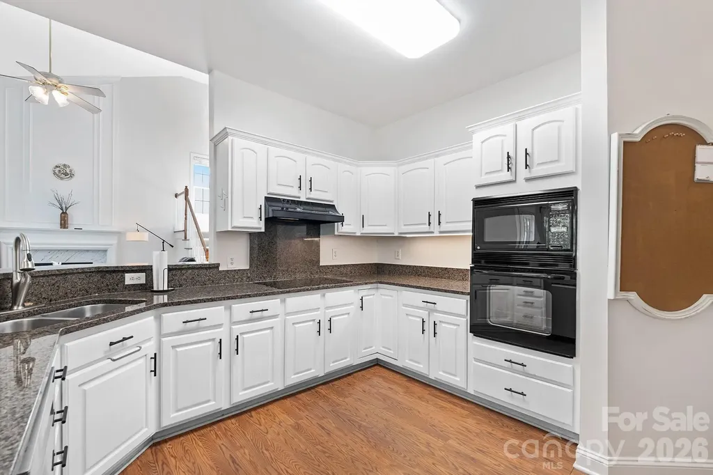 8908 Leinster Drive Charlotte NC 28277