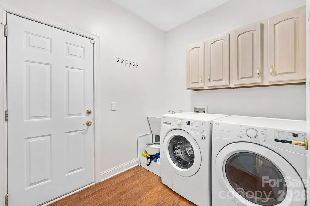 8908 Leinster Drive Charlotte NC 28277