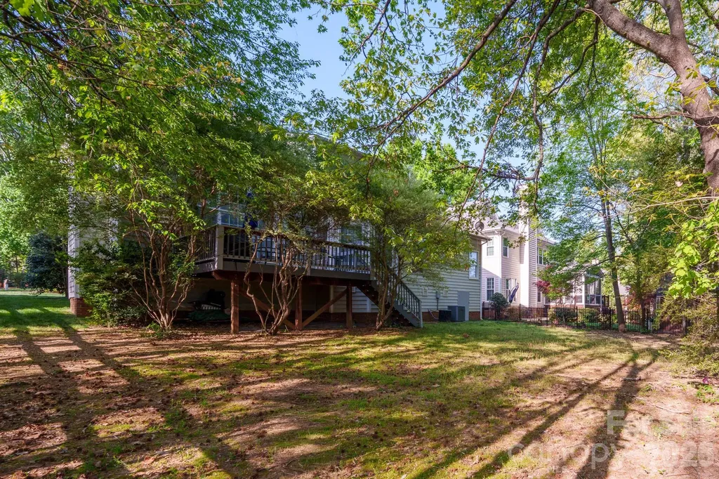 8908 Leinster Drive Charlotte NC 28277
